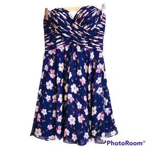 Allure Bridals/ allover floral ruched formal dress: size 8